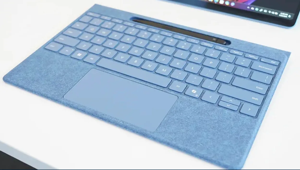 Surface Pro Flex Keyboard possui um novo touchpad com feedback háptico personalizável 